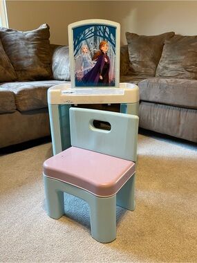 FROZEN Coloring & Writing Children’s Desk!